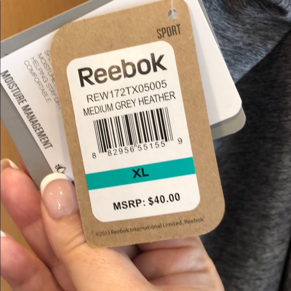 NWT Reebok Tank - Picture 3 of 3